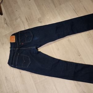 Levis men's jeans
